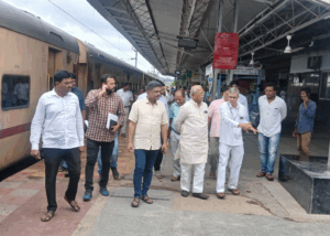 ಸಂಸದ ರಮೇಶ ಜಿಗಜಿಣಗಿ ಇಂದು ವಿಜಯಪುರ ರೈಲ್ವೆ ನಿಲ್ದಾಣಕ್ಕೆ ಭೇಟಿ ನೀಡಿ ಪರಿಶೀಲನೆ 10